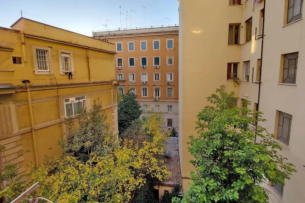 Leto Apartment Rome Italy