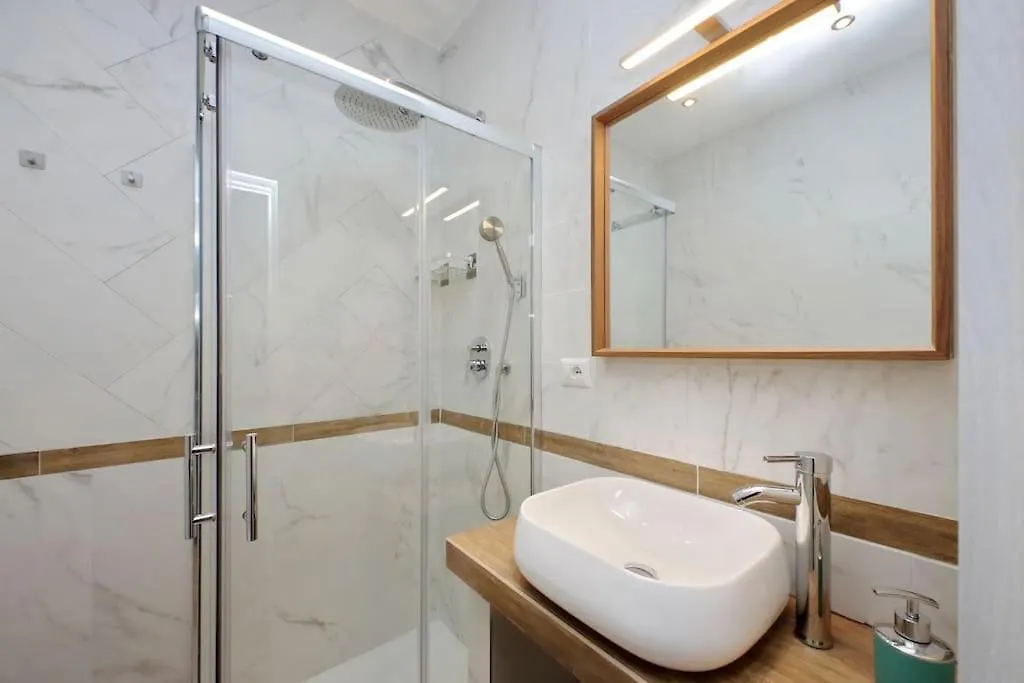 Leto Apartment Rome 0*,  Italy